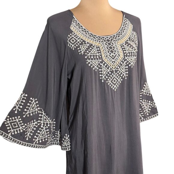 NWOT Monoreno Boho Mini Dress Sz.M Gray Embroidered Bell Sleeve Cottage Prairie - Picture 3 of 12